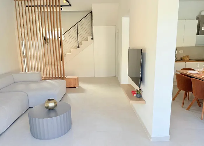 Lele - Peace, Mountain & Sea View, Heated Pool Novigrad (Dalmatia)