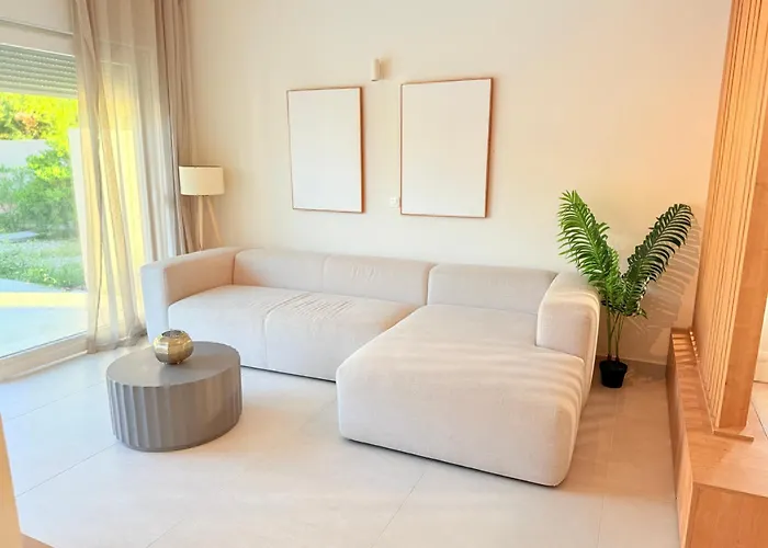 Villa Lele - Peace, Mountain & Sea View, Heated Pool