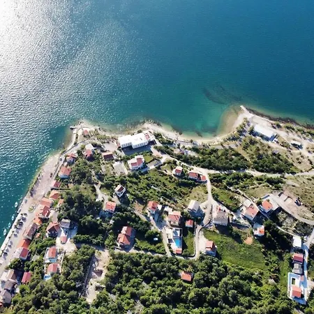 Villa Lele - Peace, Mountain & Sea View, Heated Pool