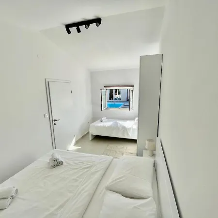 Villa Lele - Peace, Mountain & Sea View, Heated Pool Novigrad (Dalmatia)