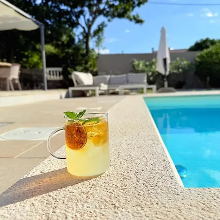 Lele - Peace, Mountain & Sea View, Heated Pool *