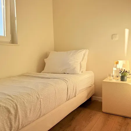 Lele - Peace, Mountain & Sea View, Heated Pool Willa Novigrad (Dalmatia)