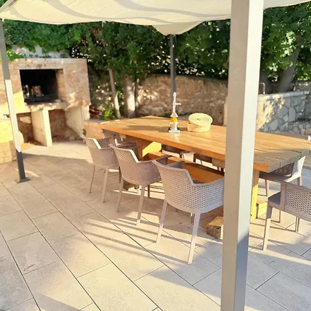 Lele - Peace, Mountain & Sea View, Heated Pool Villa Novigrad (Dalmatia)