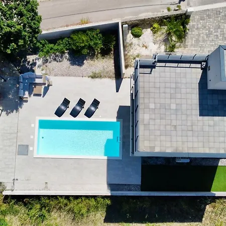 Willa Lele - Peace, Mountain & Sea View, Heated Pool Novigrad (Dalmatia)