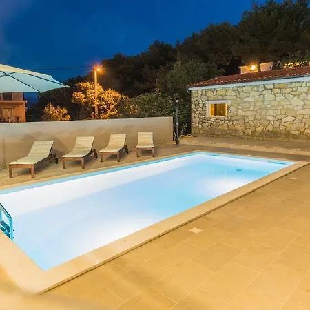 Villa Lele - Peace, Mountain & Sea View, Heated Pool Novigrad (Dalmatia)