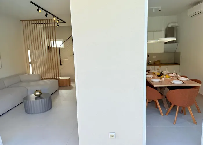 Lele - Peace, Mountain & Sea View, Heated Pool * Novigrad (Dalmatia)