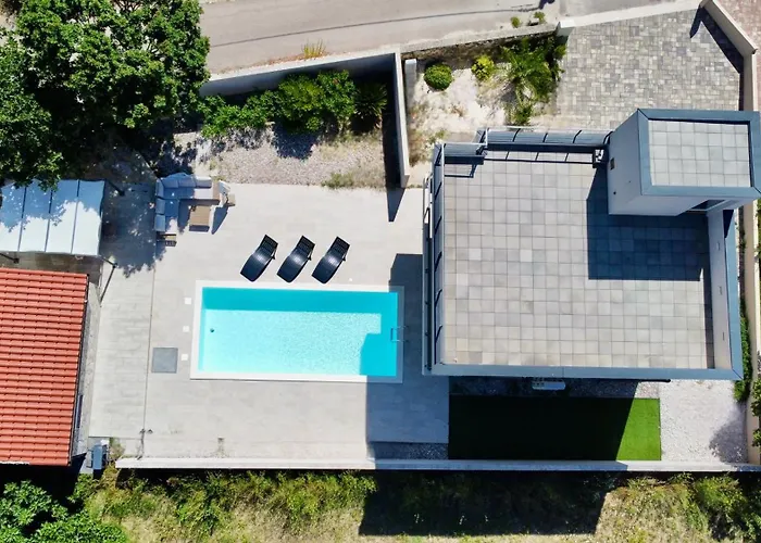 Willa Lele - Peace, Mountain & Sea View, Heated Pool Novigrad (Dalmatia)