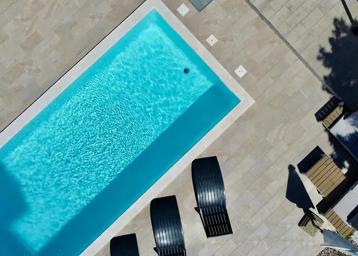 Lele - Peace, Mountain & Sea View, Heated Pool Novigrad (Dalmatia)